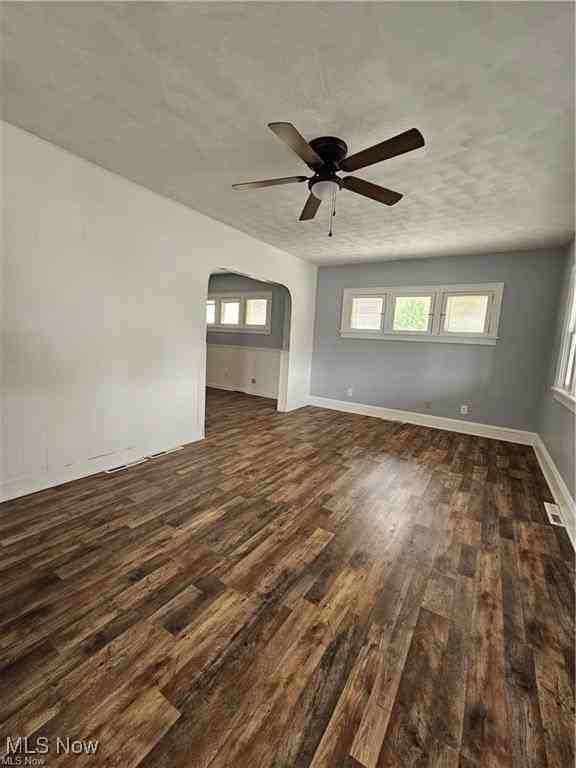 1258 Central Ave - Photo 5 of 21