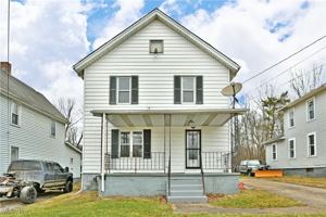 featured image of 2785 Deforest Rd Se