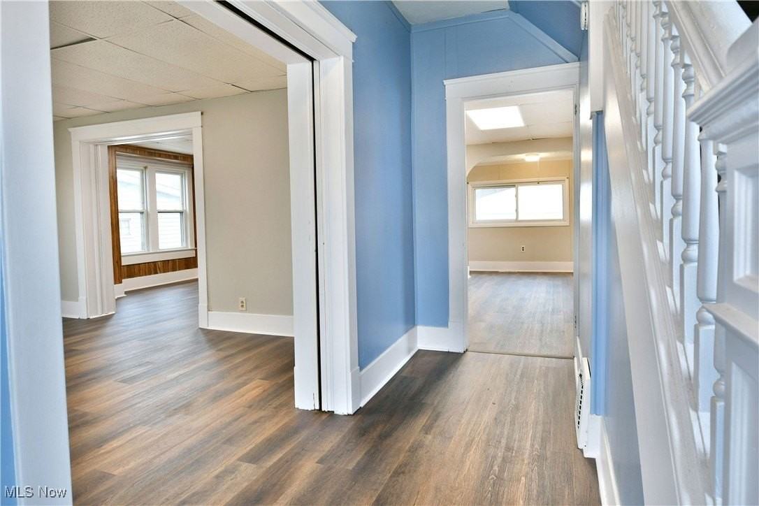 2785 Deforest Rd Se - Photo 3 of 36