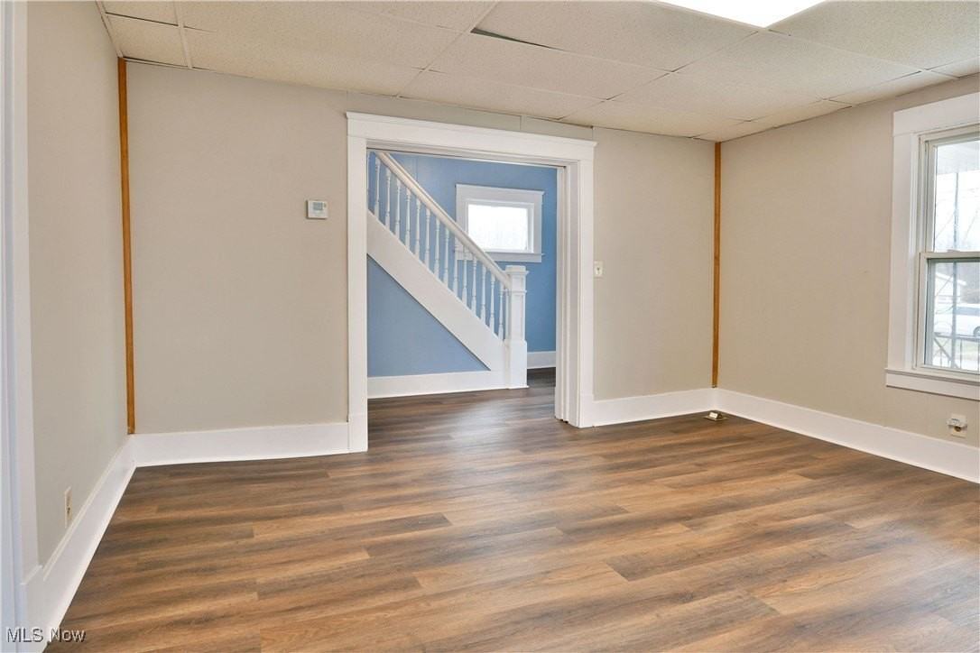 2785 Deforest Rd Se - Photo 4 of 36