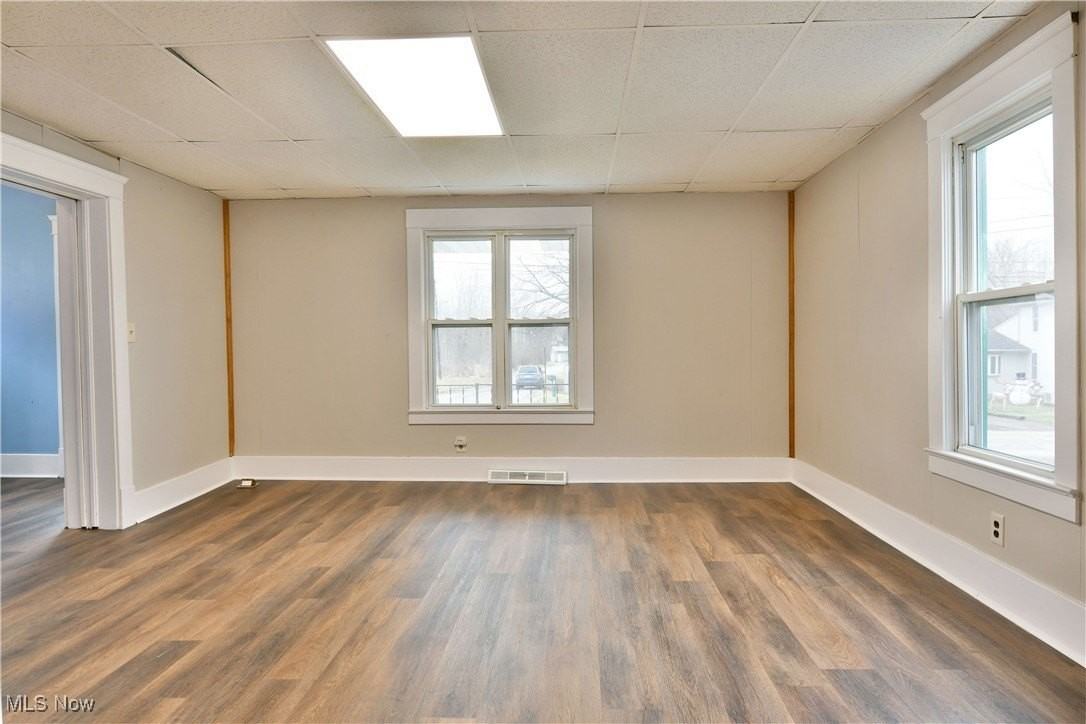 2785 Deforest Rd Se - Photo 5 of 36