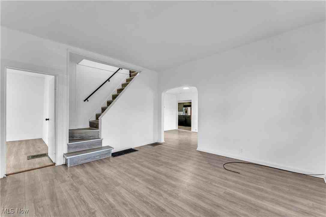 786 E 156th St Unit Back #BACK - Photo 6 of 27