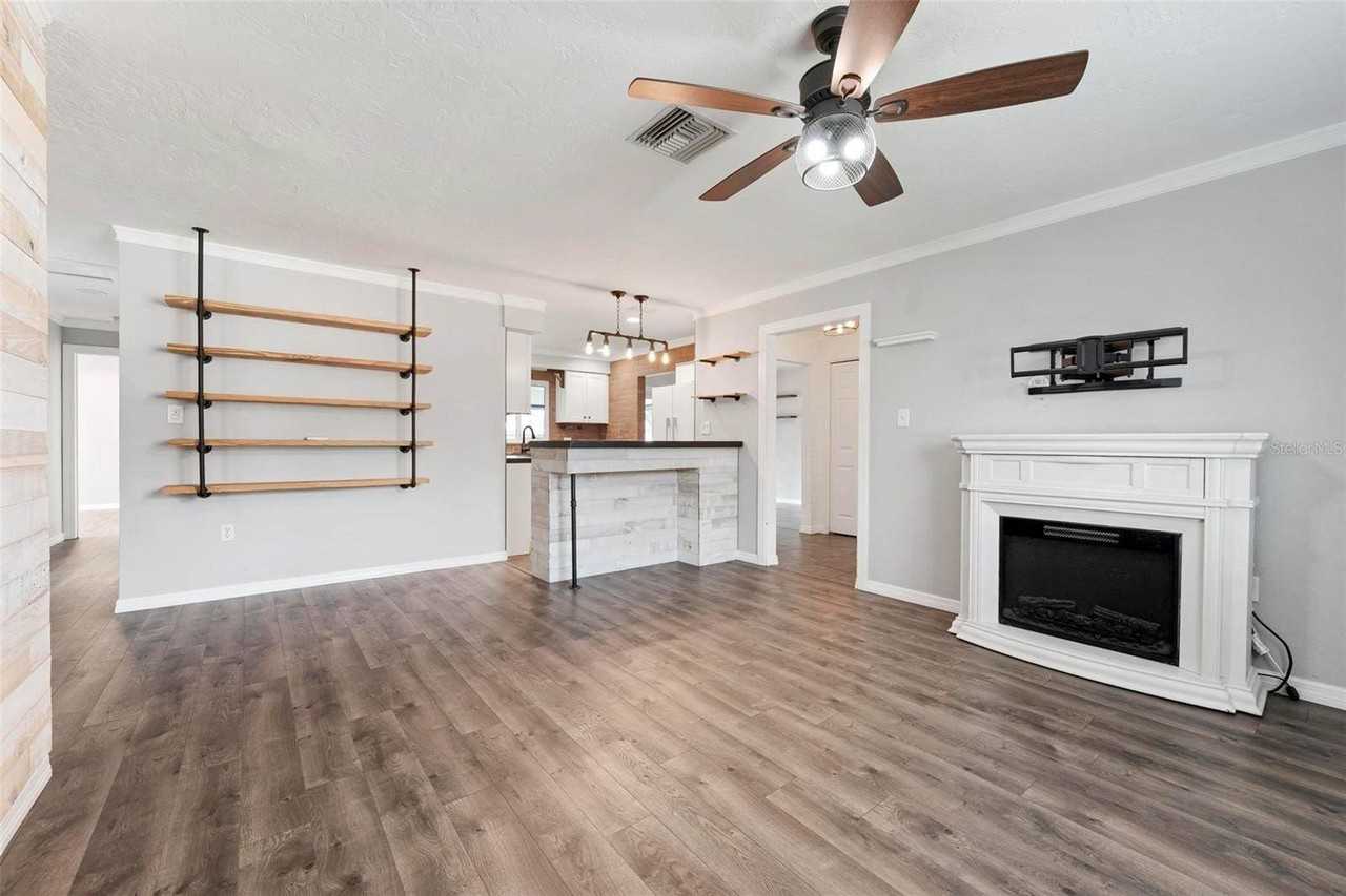 3372 Tyne Ln - Photo 6 of 28