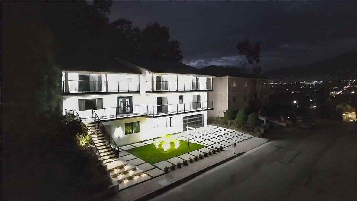 3381 Oakmont View Dr - Photo 2 of 50