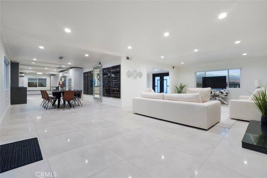 3381 Oakmont View Dr - Photo 7 of 50