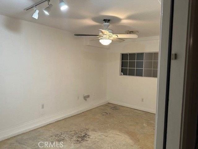 78565 Villeta Dr - Photo 3 of 16