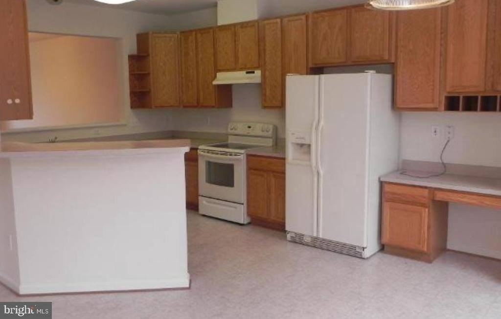 20118 Gunners Ter - Photo 4 of 12