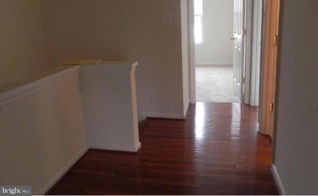 20118 Gunners Ter - Photo 7 of 12