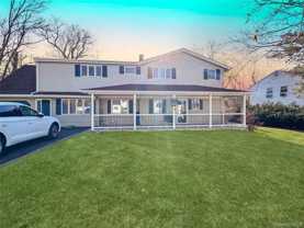 32 Sterling Dr - Photo 1 of 1