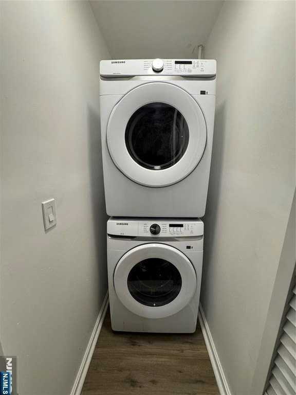 57 Old Hook Rd - Photo 4 of 12