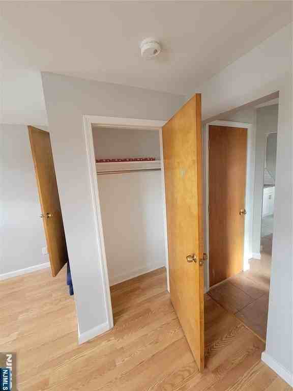 140 Clinton Pl - Photo 6 of 16