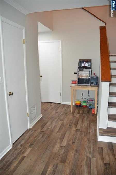 246 Mountain View Dr - Photo 2 of 32