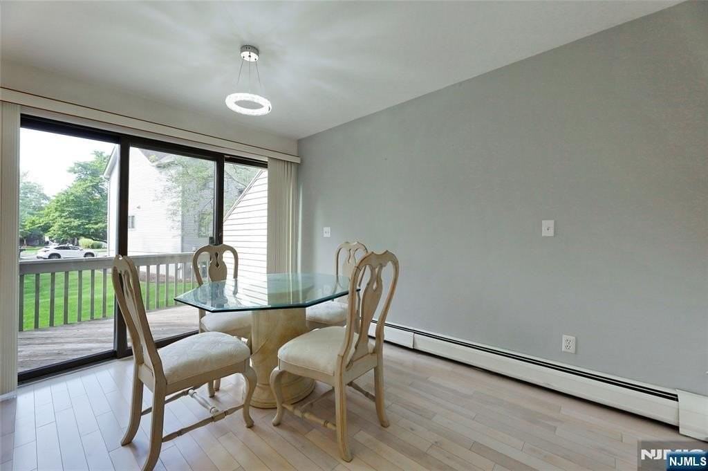 215 Beech Ct - Photo 7 of 18