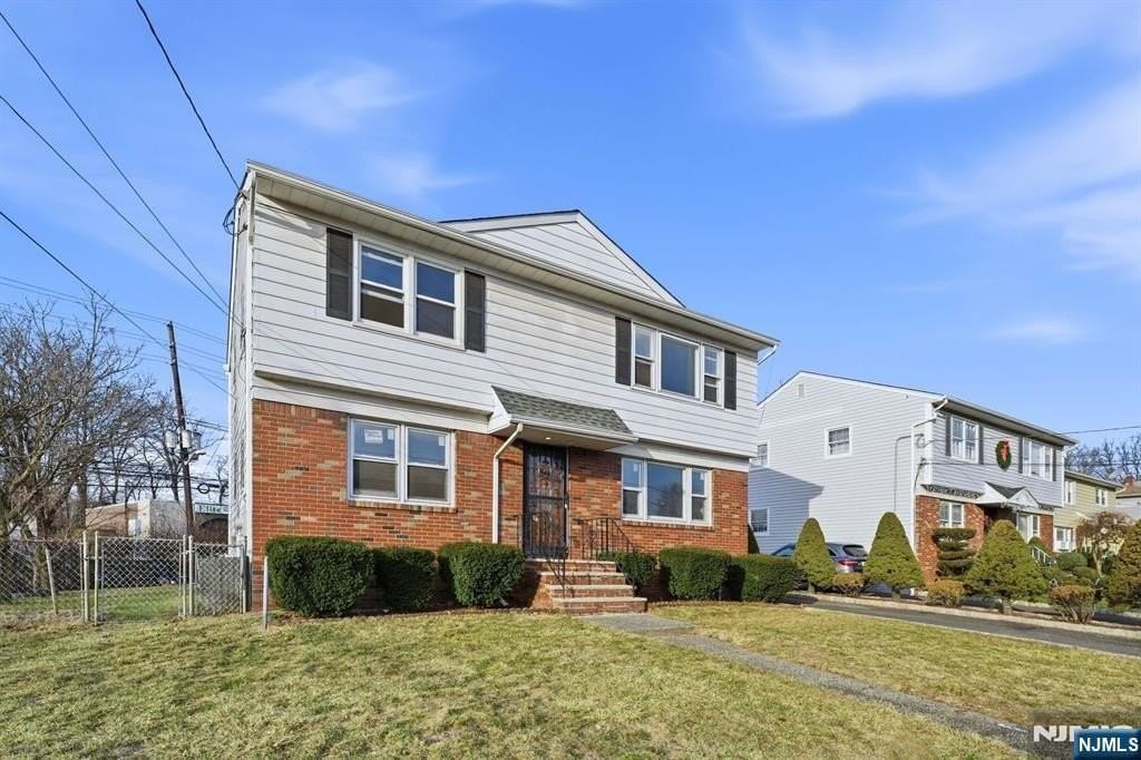 5 Josh Ct - Photo 2 of 20