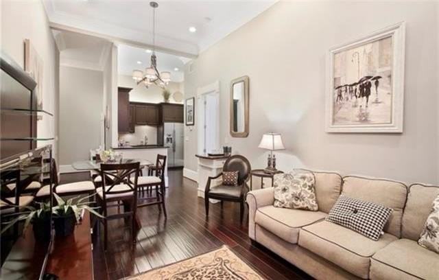 1446 Camp St #203 - Photo 7 of 17