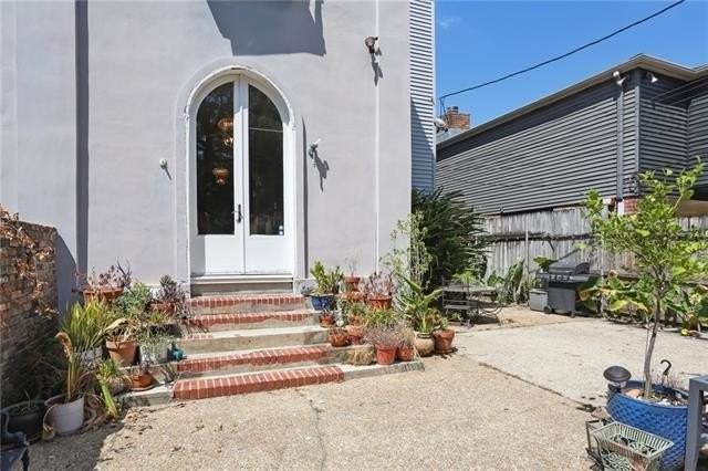 4437 Carondelet St #4 - Photo 2 of 21