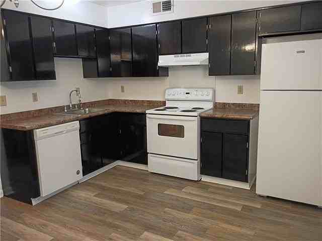 2500 Richland Ave #C - Photo 2 of 17