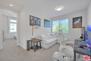 629 Daniel Freeman Cir - Photo 3 of 8