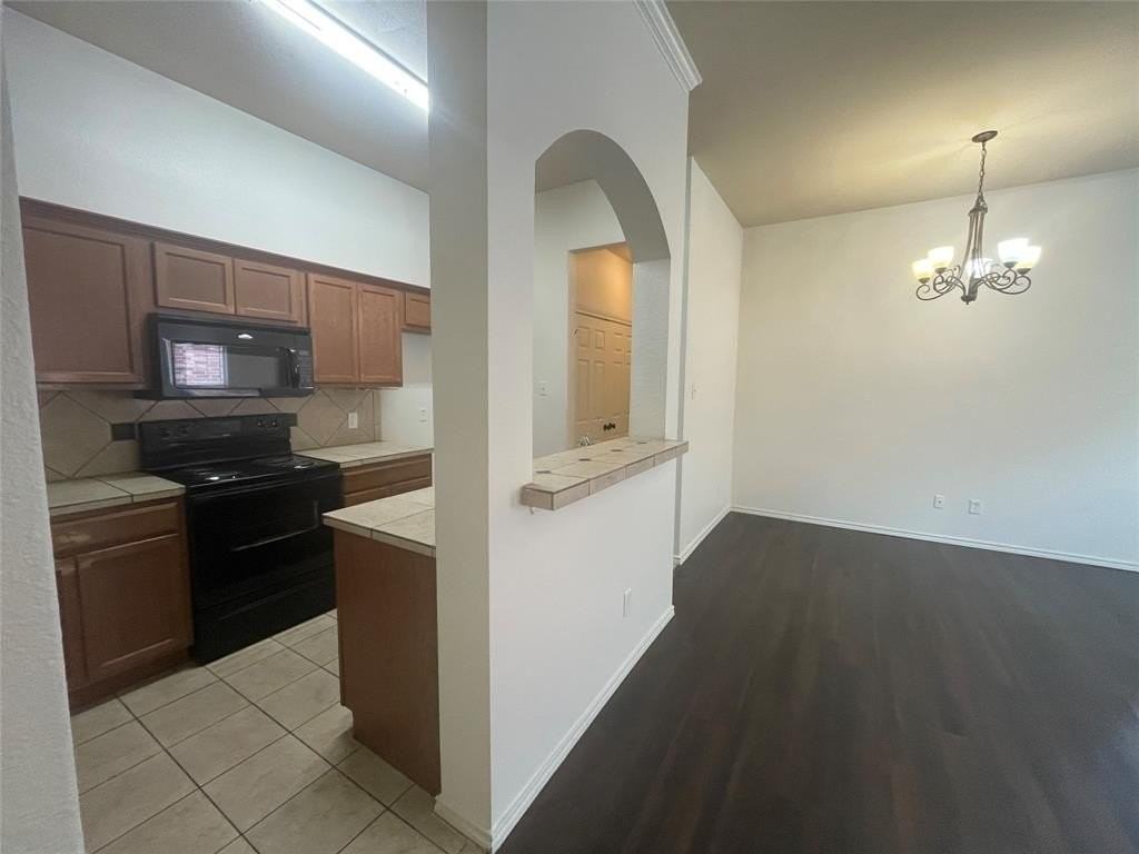 1338 Piedmont Dr - Photo 4 of 10