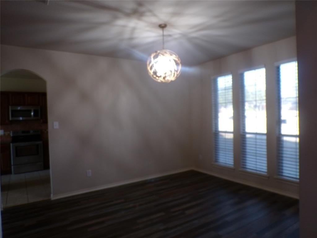 822 Christine Dr - Photo 4 of 22