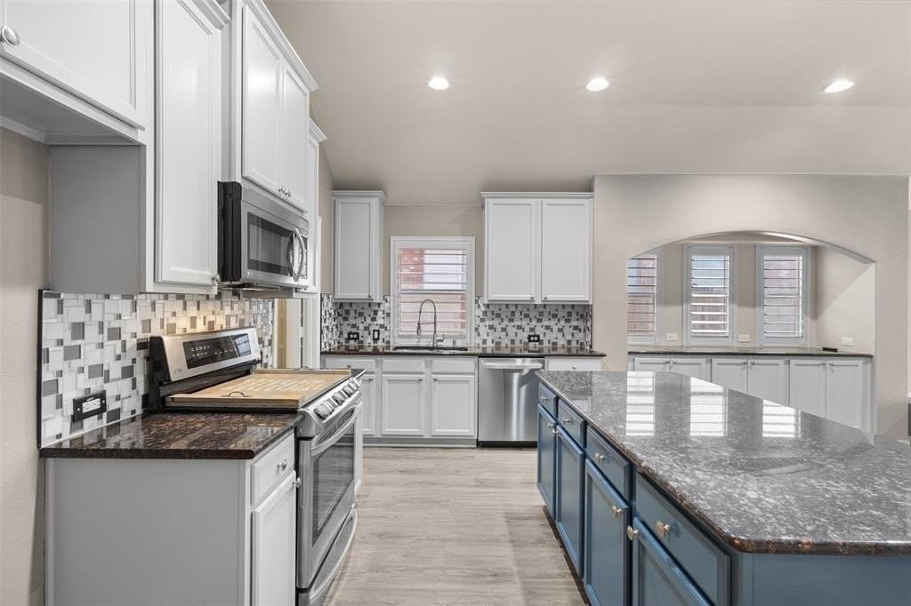 1214 Inglewood Dr - Photo 7 of 21