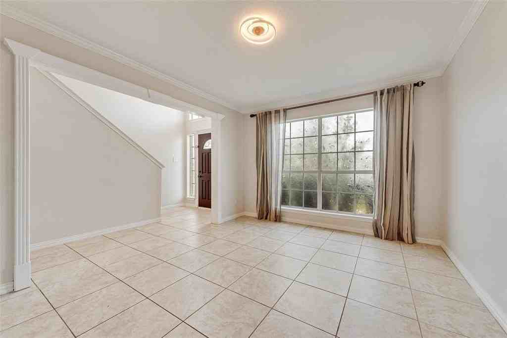 6902 Kara Pl - Photo 4 of 25