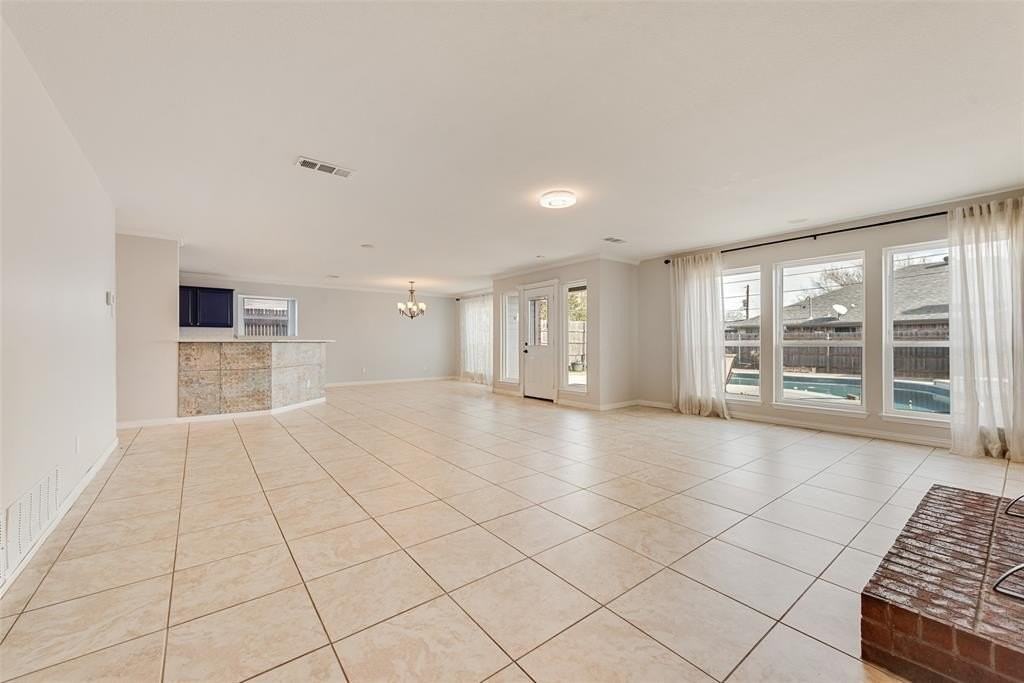 6902 Kara Pl - Photo 7 of 25