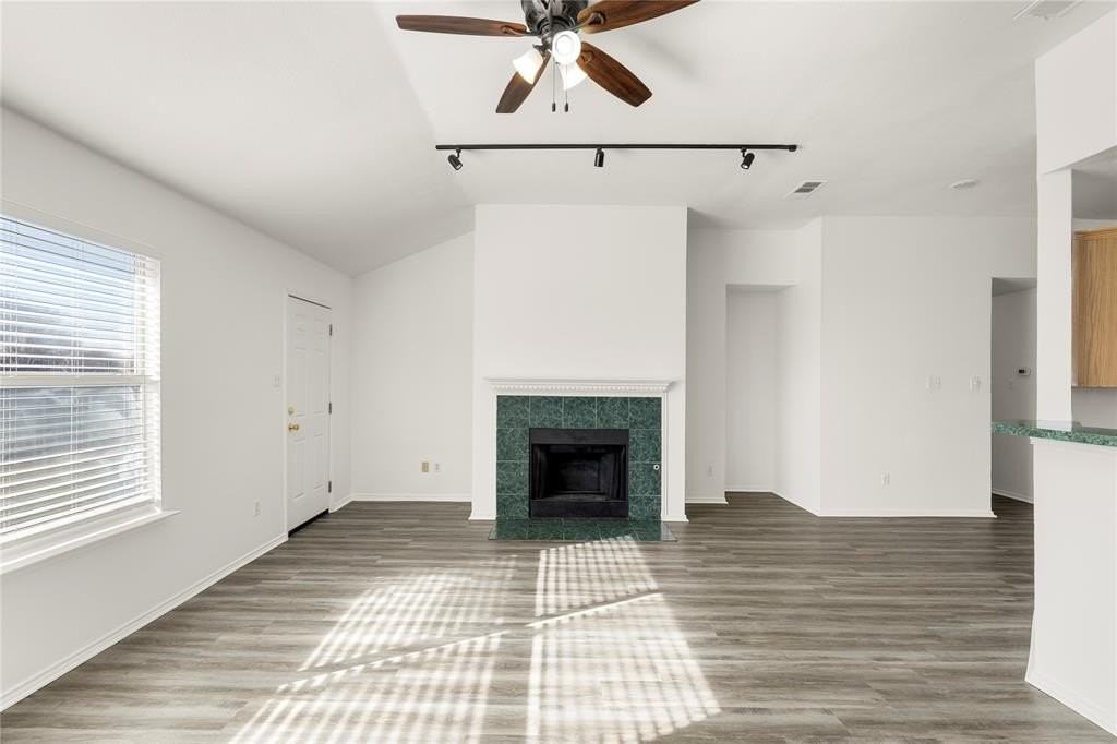 3709 Martha Ln - Photo 7 of 27