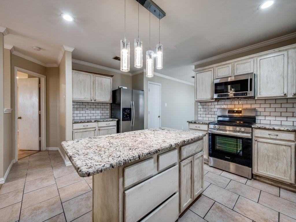 2644 Annalea Ln - Photo 3 of 14