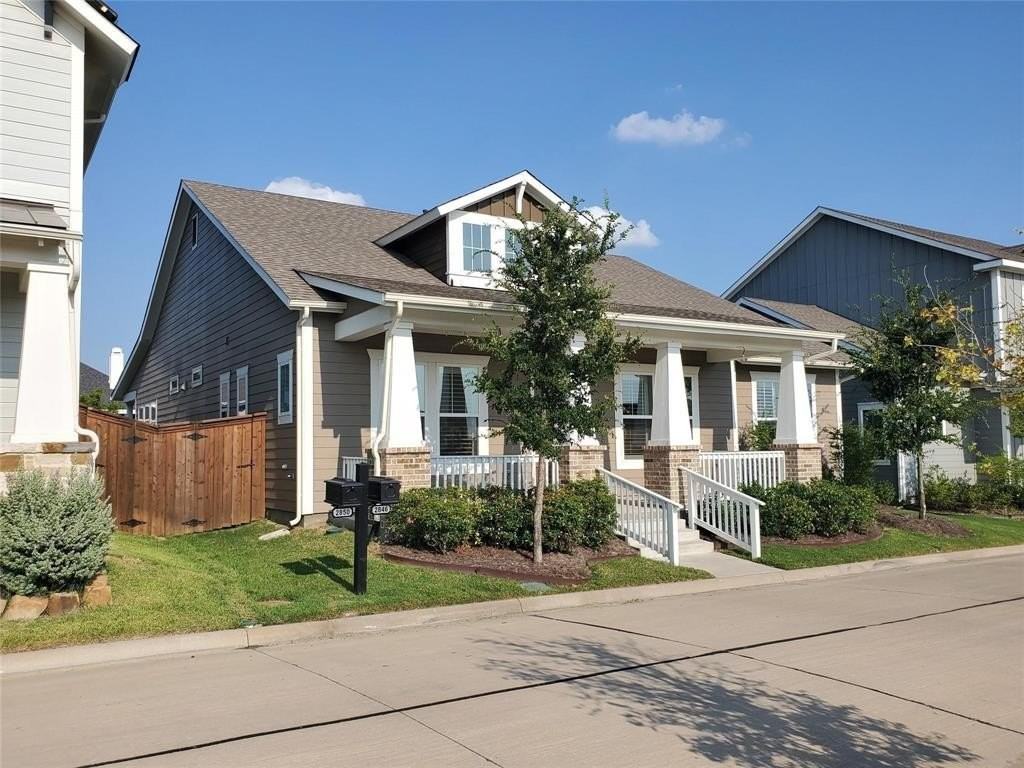 2846 Lotus St - Photo 2 of 21