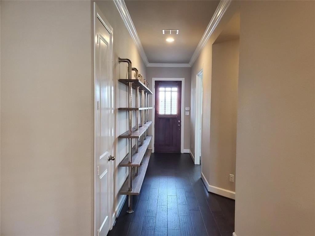 2846 Lotus St - Photo 4 of 21