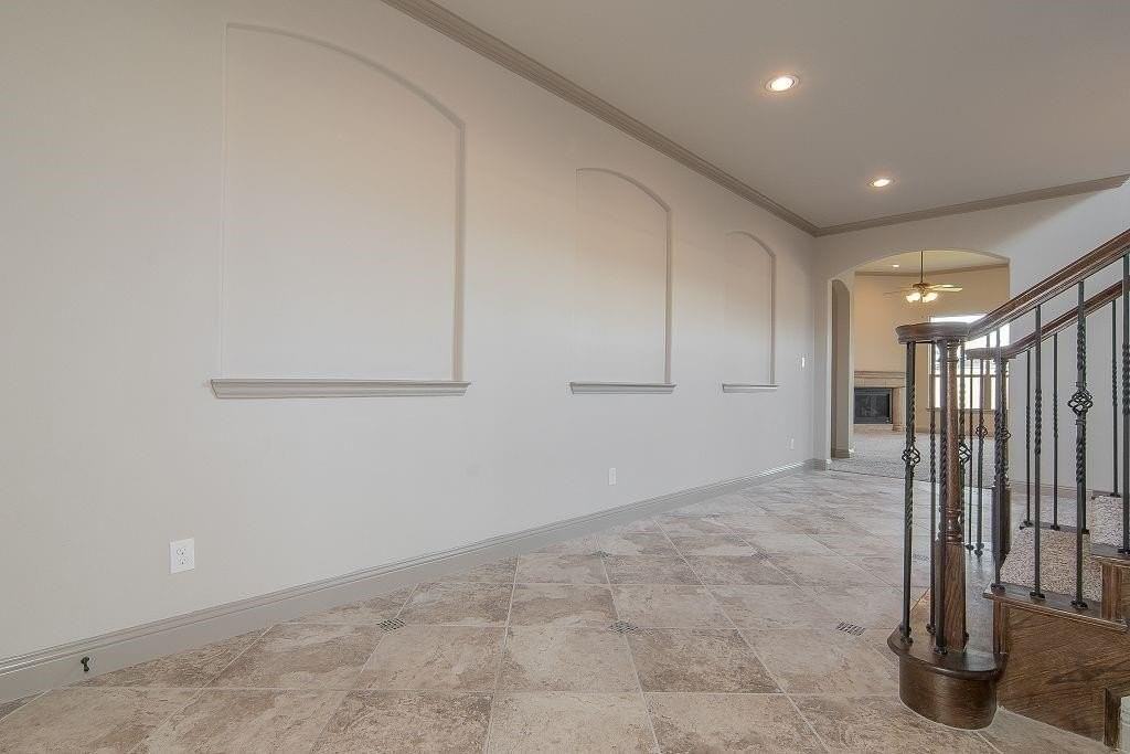 917 Lake Meadow Ln - Photo 5 of 25