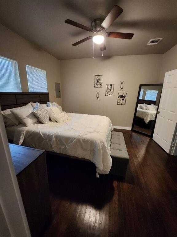 3736 Colonial Ave - Photo 2 of 9