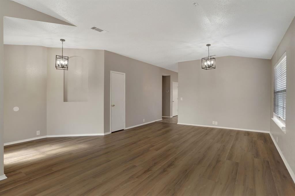 2305 Tisbury Way - Photo 3 of 27