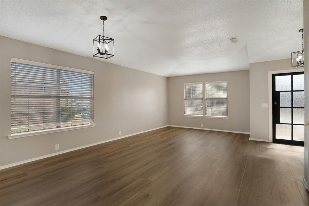 2305 Tisbury Way - Photo 5 of 27