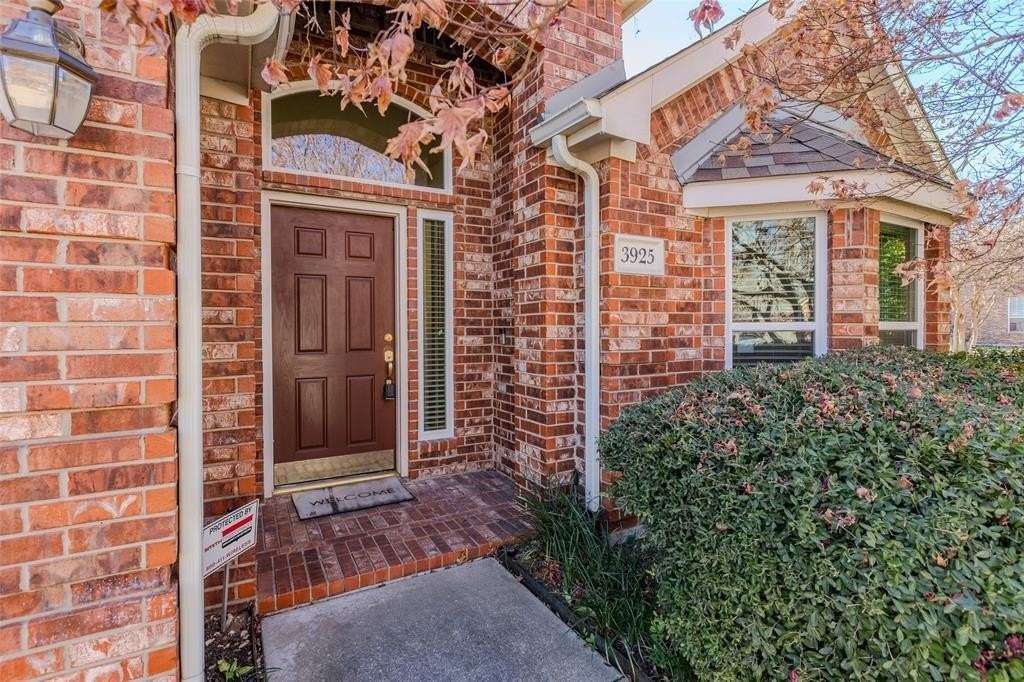 3925 Sharondale Dr - Photo 3 of 31