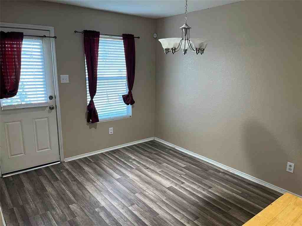 736 Mexicali Way - Photo 6 of 15