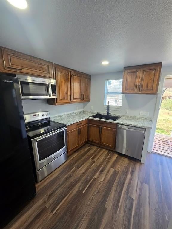 7202 Base St #B - Photo 3 of 17