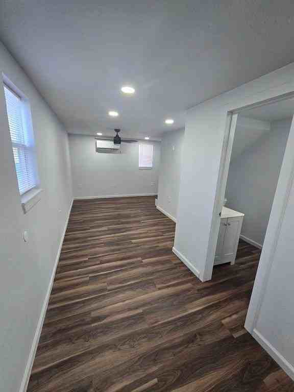 7202 Base St #B - Photo 5 of 17