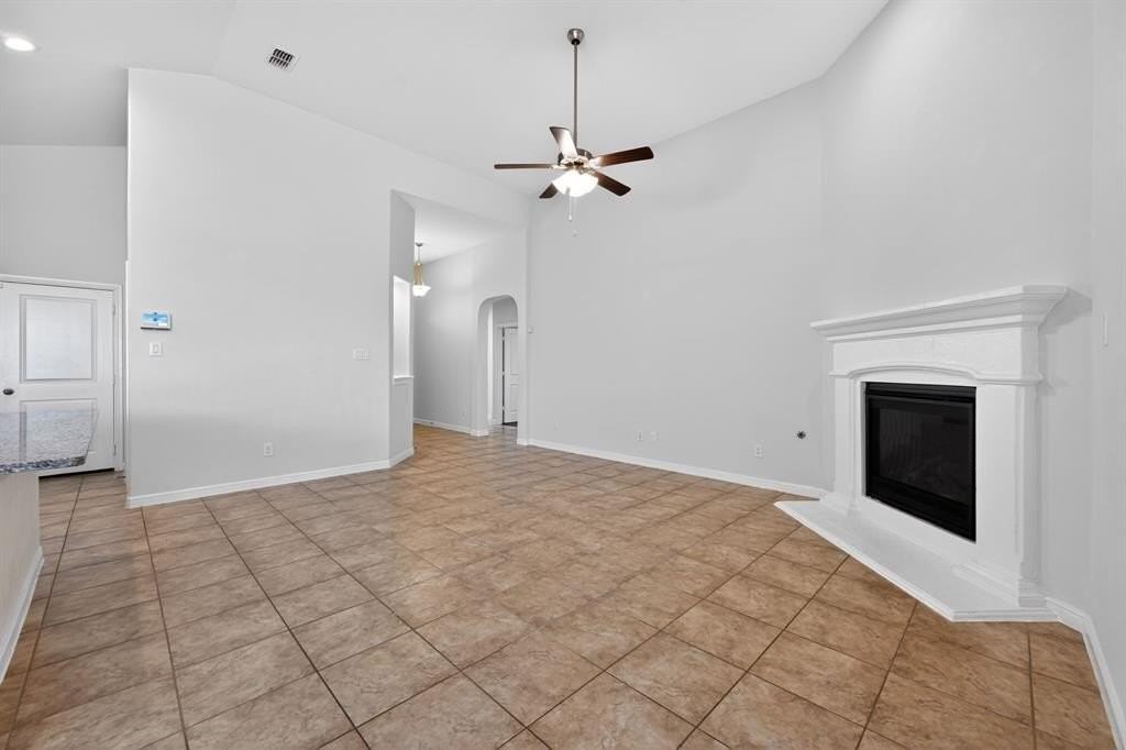 520 Pendennis Dr - Photo 5 of 30