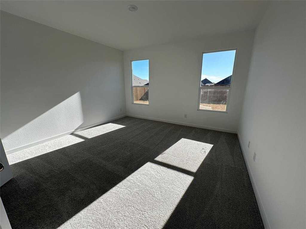 620 Mare Dr - Photo 7 of 20