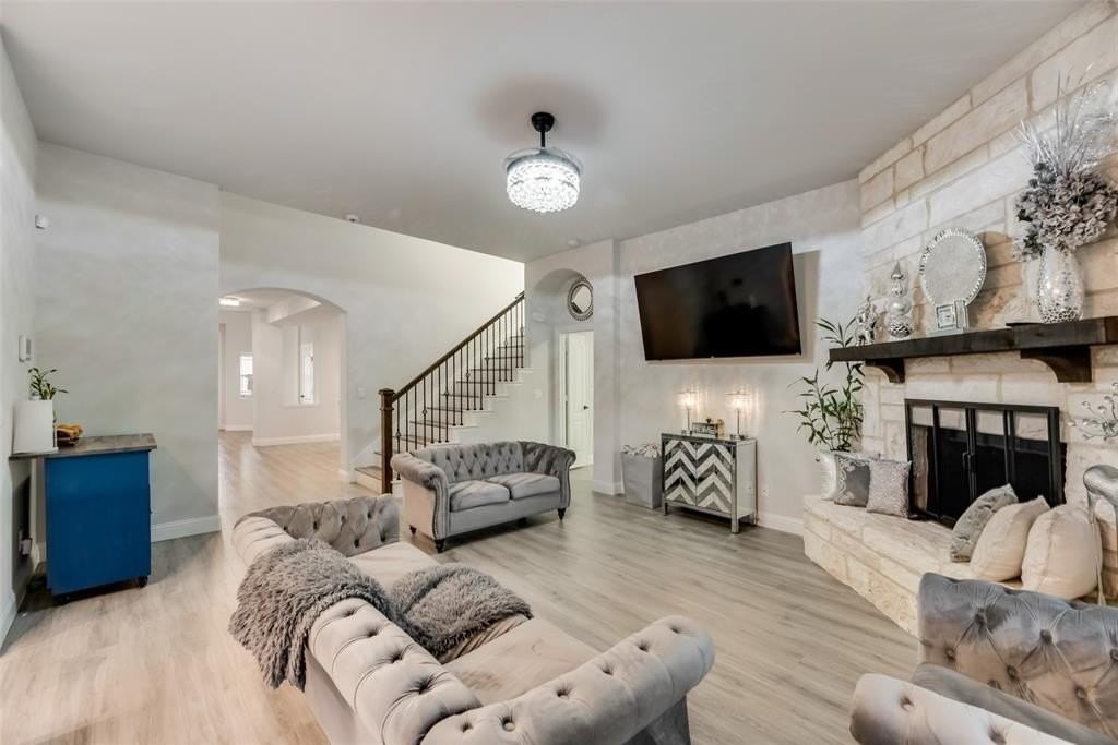 2606 Gavin Dr - Photo 6 of 36