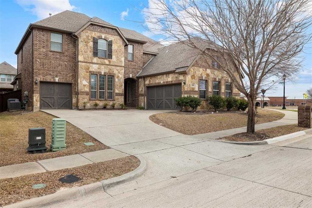 3621 Caribou Trl - Photo 2 of 40