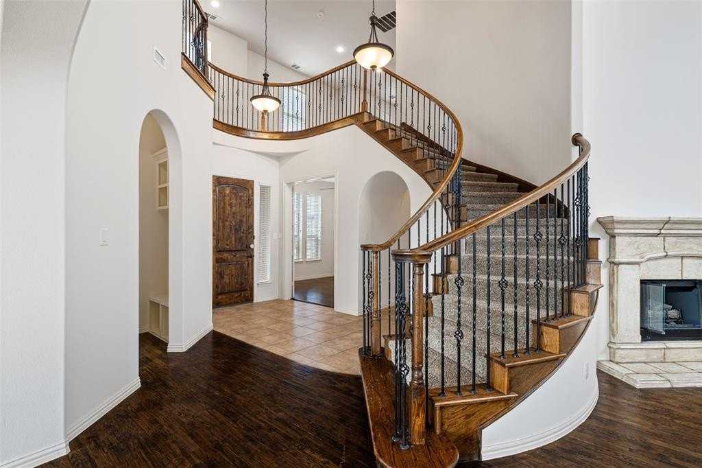 3621 Caribou Trl - Photo 4 of 40