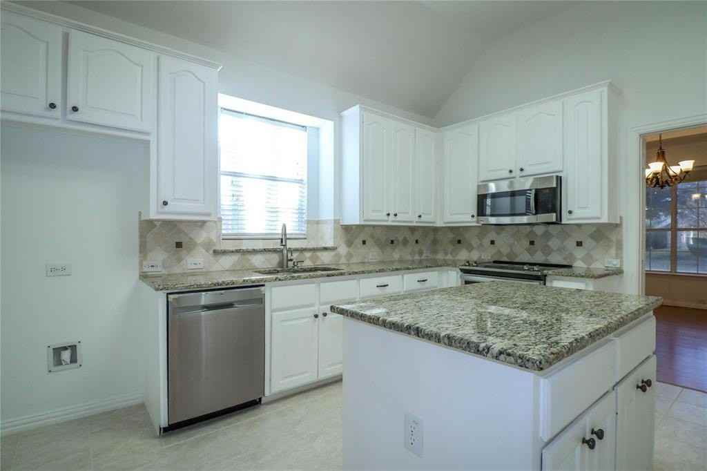 504 Renfro Ct - Photo 7 of 24