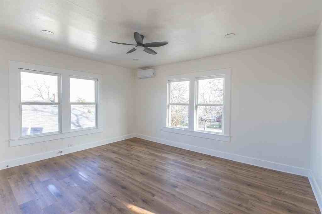 2220 Bosque Blvd - Photo 7 of 14