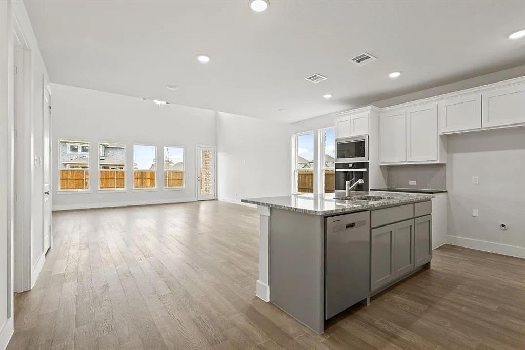 3821 Ablon Trl - Photo 5 of 28