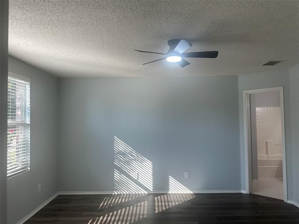 1744 Hickory Creek Ln - Photo 4 of 28