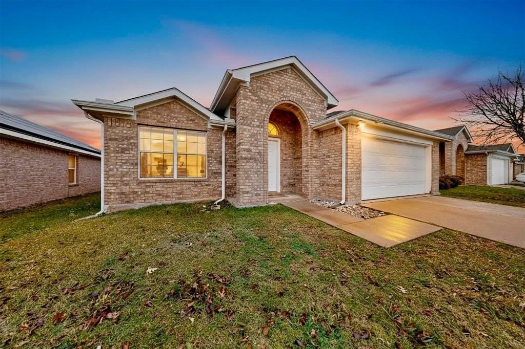 6721 Waterlilly Dr - Photo 4 of 31