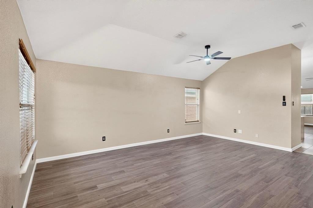 6721 Waterlilly Dr - Photo 6 of 31